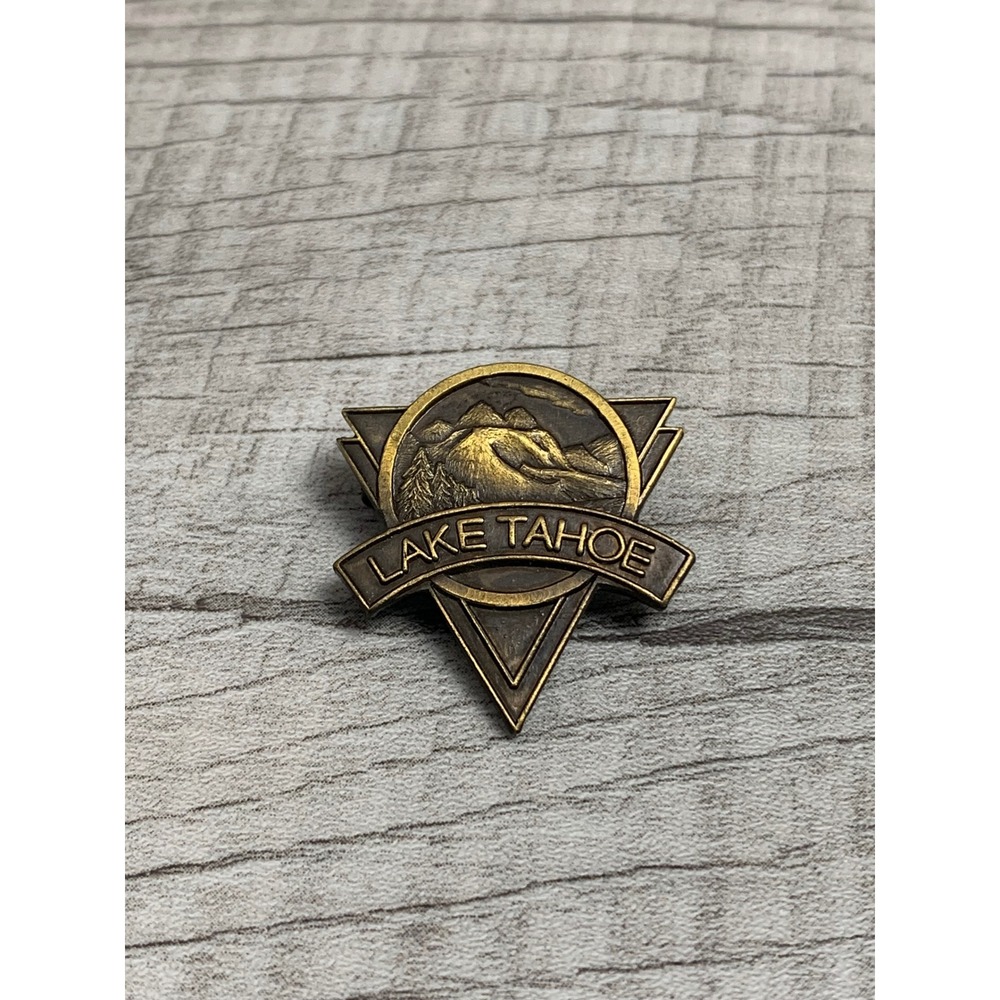 Vintage Pinnacle Designs Lake Tahoe Mountain Souvenir Lapel Pin Bronze Tone 4021
